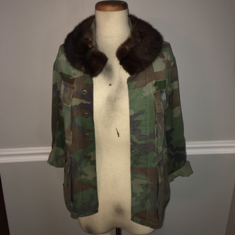 Vintage army canvas jacket with mink collar